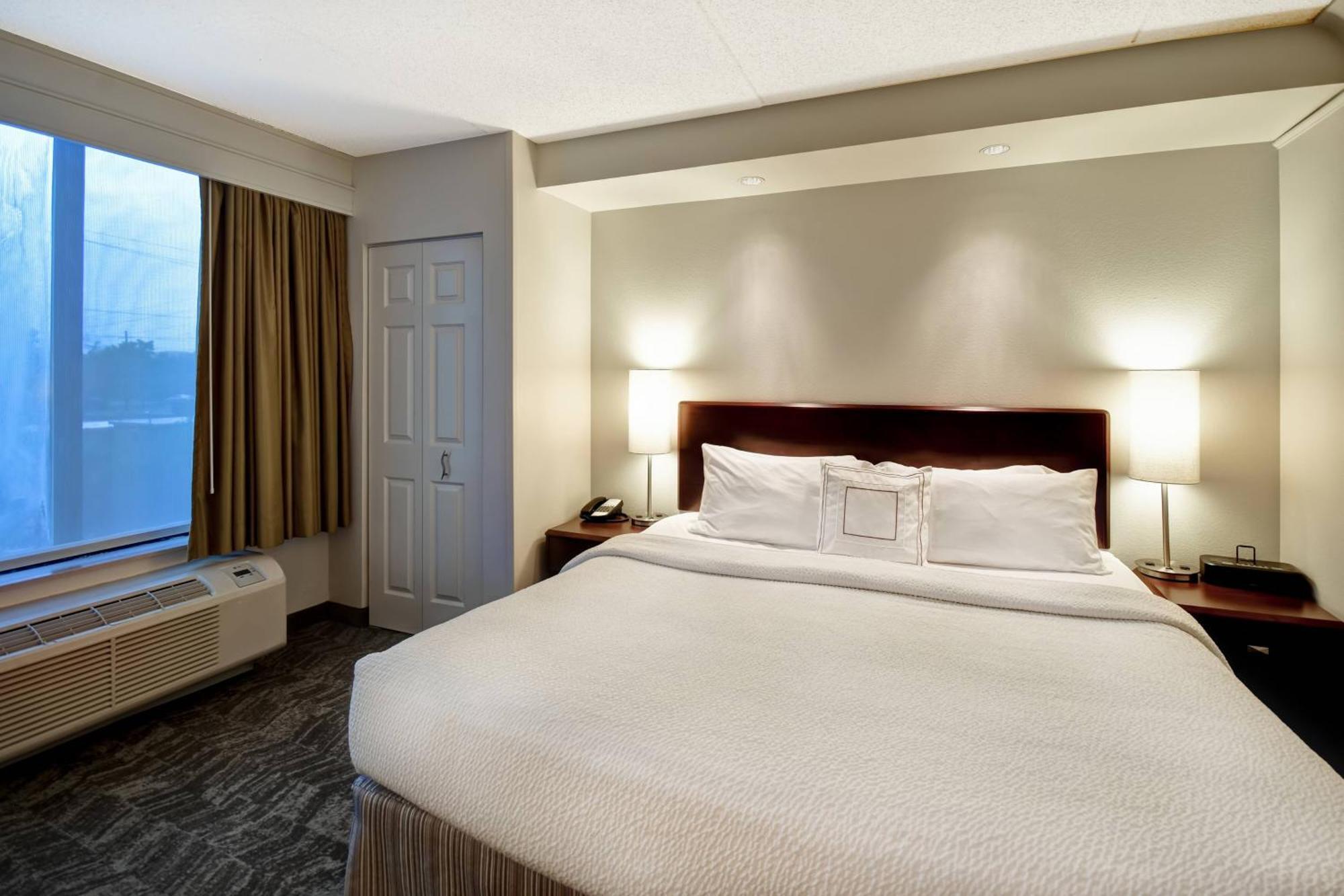 Springhill Suites Louisville Airport Exteriör bild