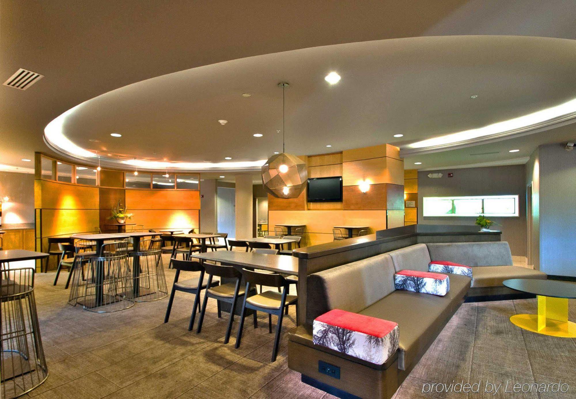 Springhill Suites Louisville Airport Exteriör bild